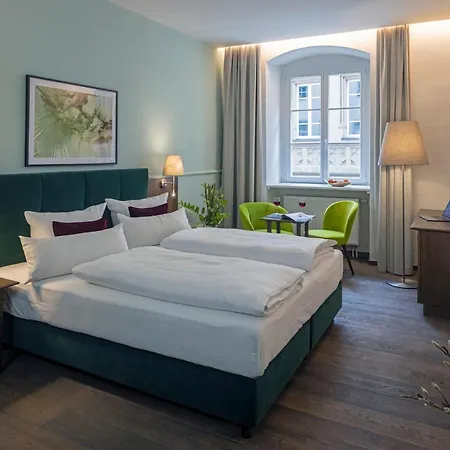 Altstadthotel Der Patrizier Otel 4*