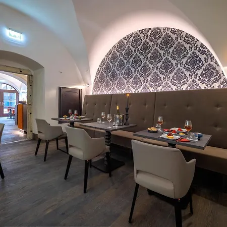 ホテル Altstadthotel Der Patrizier 4*