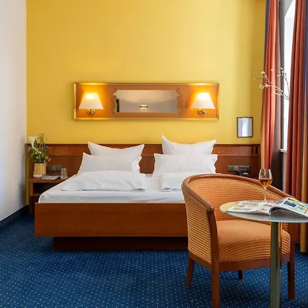 Altstadthotel Der Patrizier Готель
