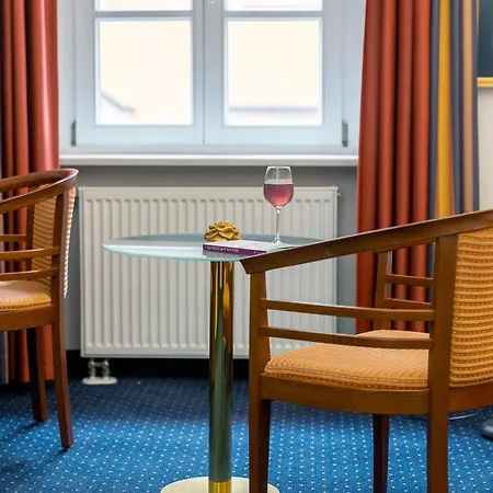 Altstadthotel Der Patrizier ホテル 4*