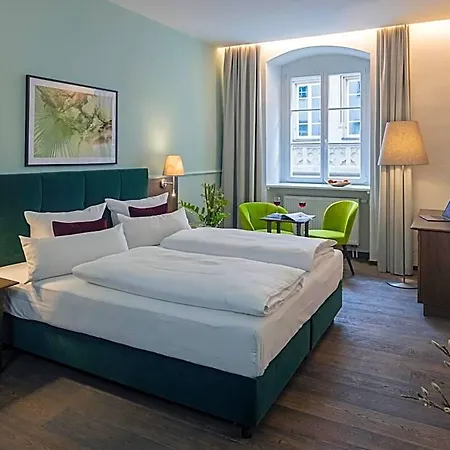 Altstadthotel Der Patrizier 4*